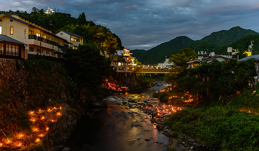 吉田川のカンテラ